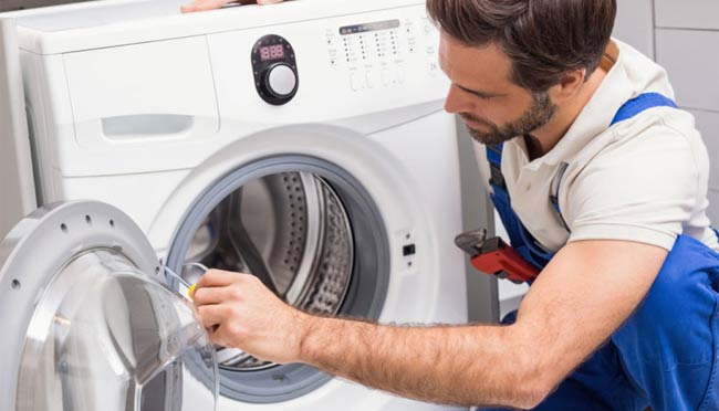 Máy giặt báo lỗi UE, IE, OE: ý nghĩa và cách xử lý