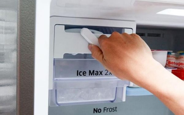 Tủ lạnh không đông đá cần kiểm tra ngăn đá và quạt gió