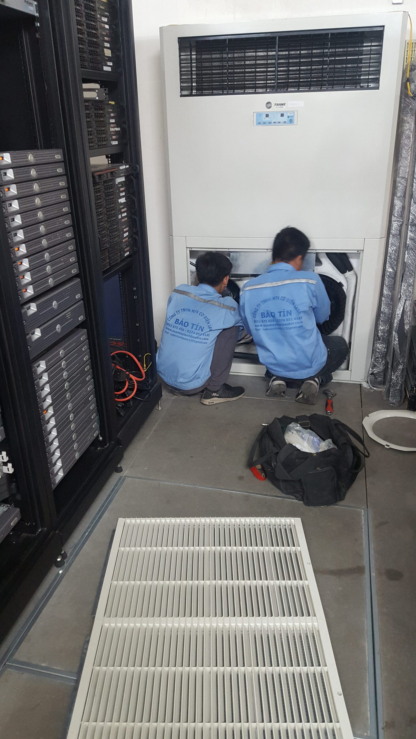 Vệ sinh máy lạnh cho nhà trọ tại Đông Hòa, Dĩ An
